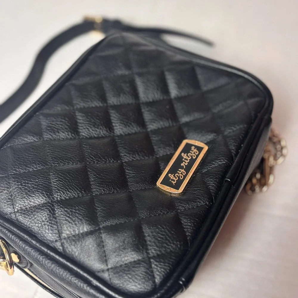 Itzy Ritzy Boss Crossbody Diaper Bag Black Quilted Vegan Leather Gold Hardware